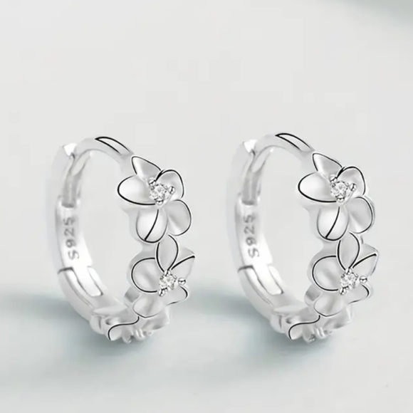 Elegant Silver Floral Hoop Earrings - Picture 2 of 5